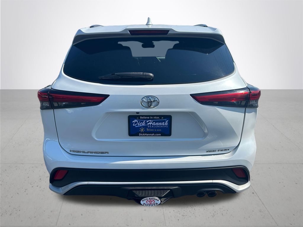 2022 Toyota Highlander XSE