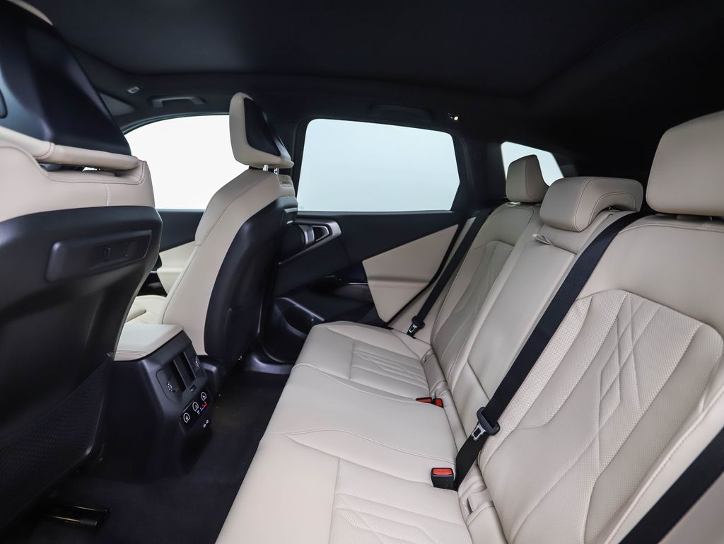 Thumbnail: 2026 BMW X3 - 22