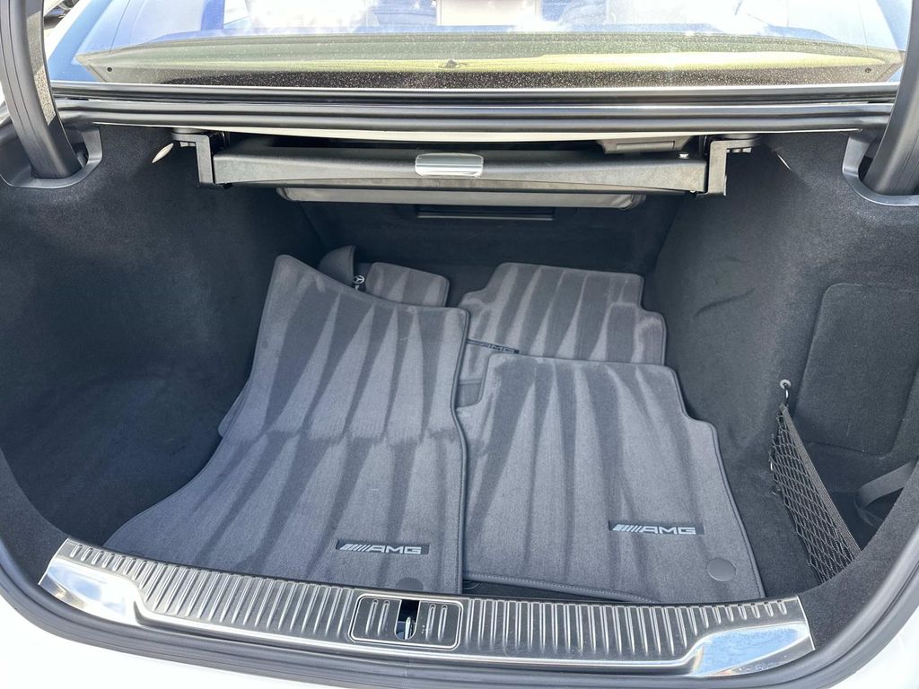 Thumbnail: 2024 Mercedes-Benz S-Class - 24