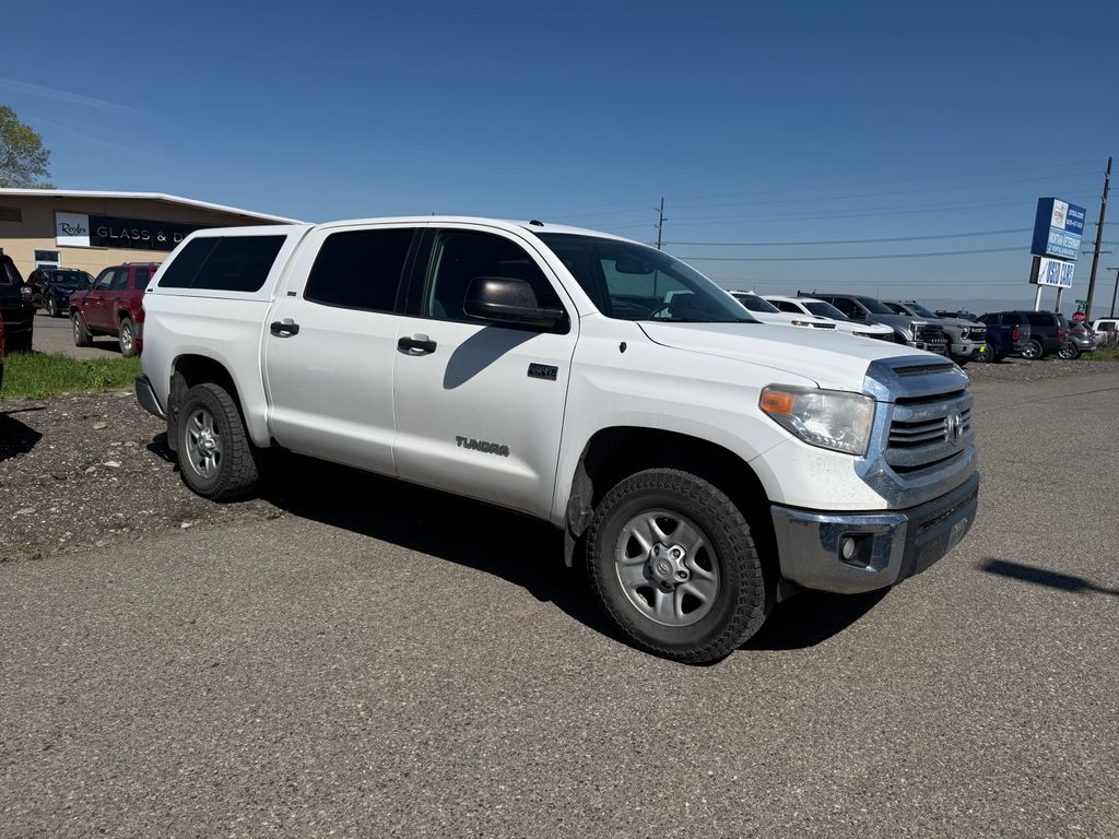2016 Toyota Tundra SR5 5.7L 4WD FFV Crew Max Short Bed's photo