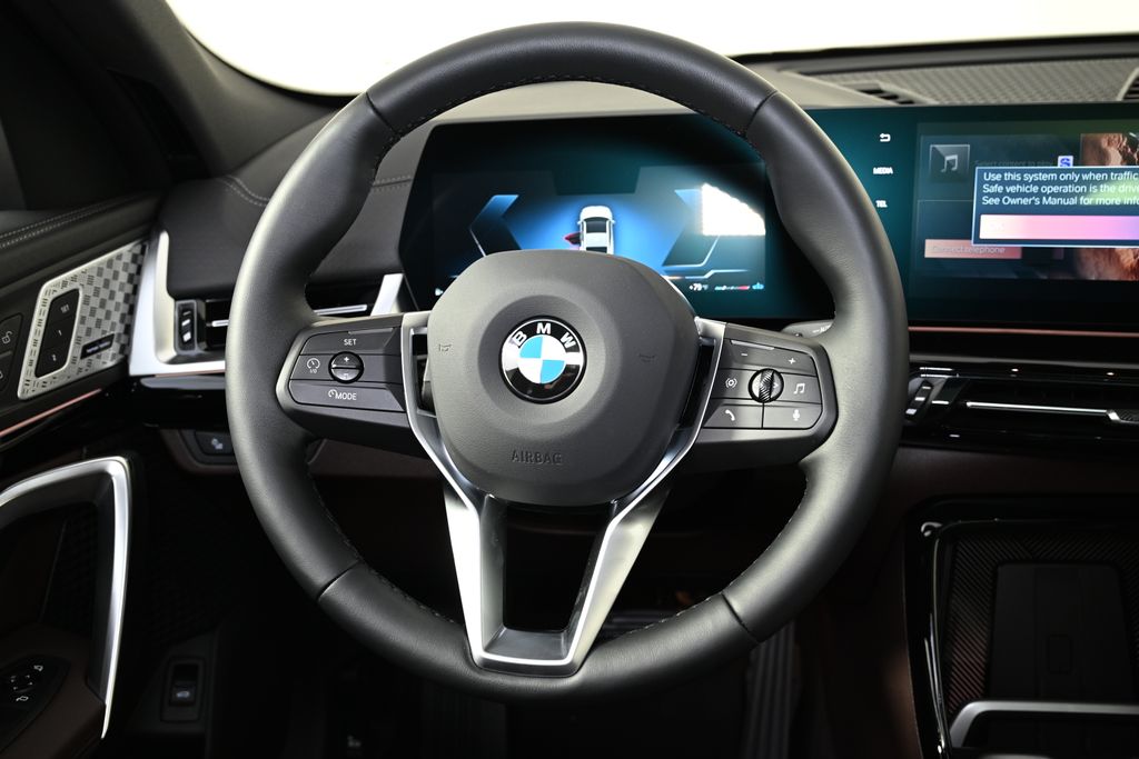 2025 BMW X2 xDrive28i 17