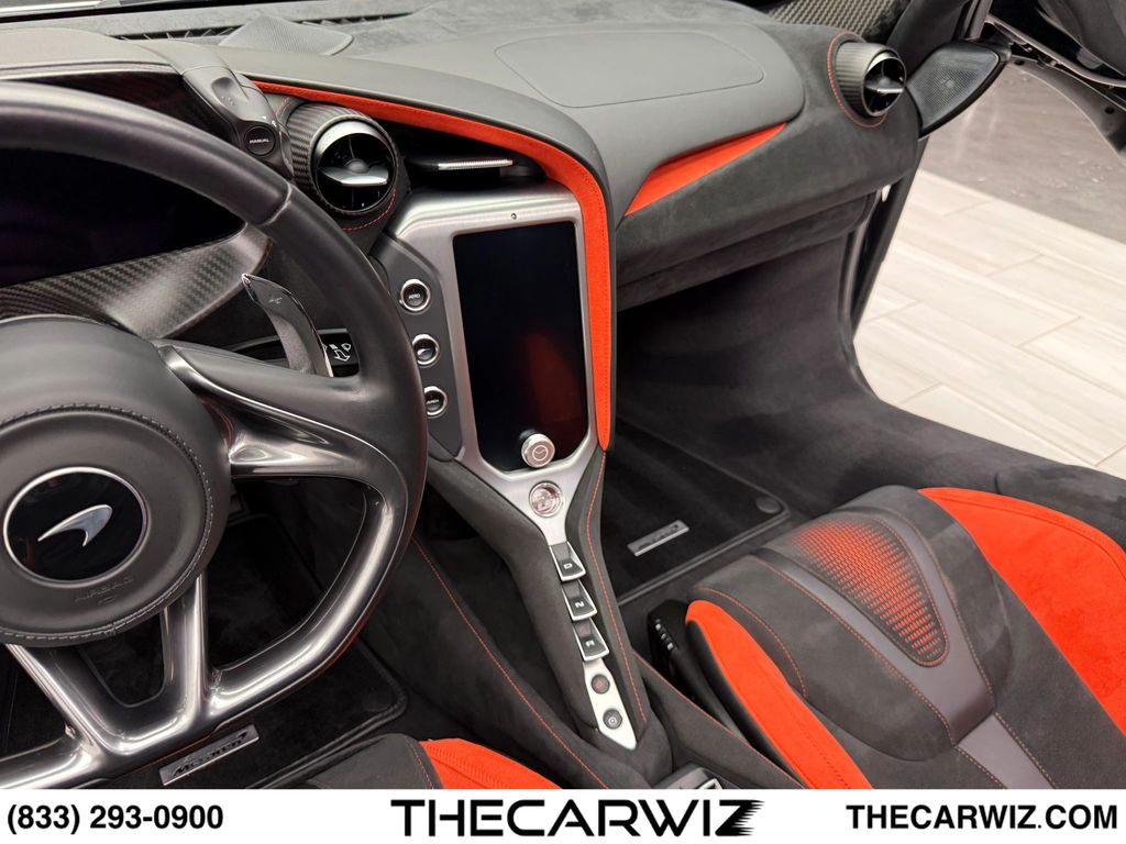 2024 McLaren 750S