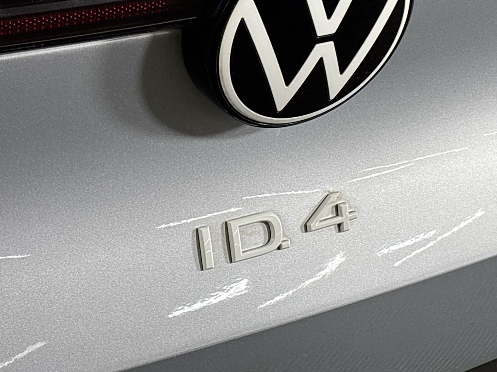 2022 Volkswagen ID.4 Pro