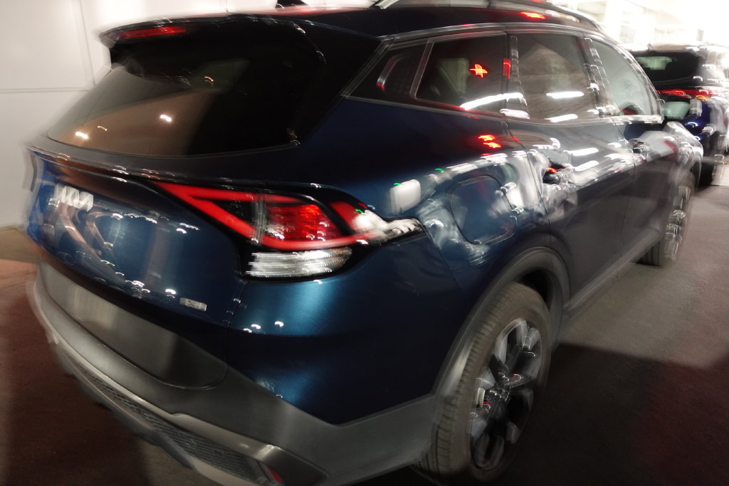 Used 2023 Kia Sportage Plug-In Hybrid SUV