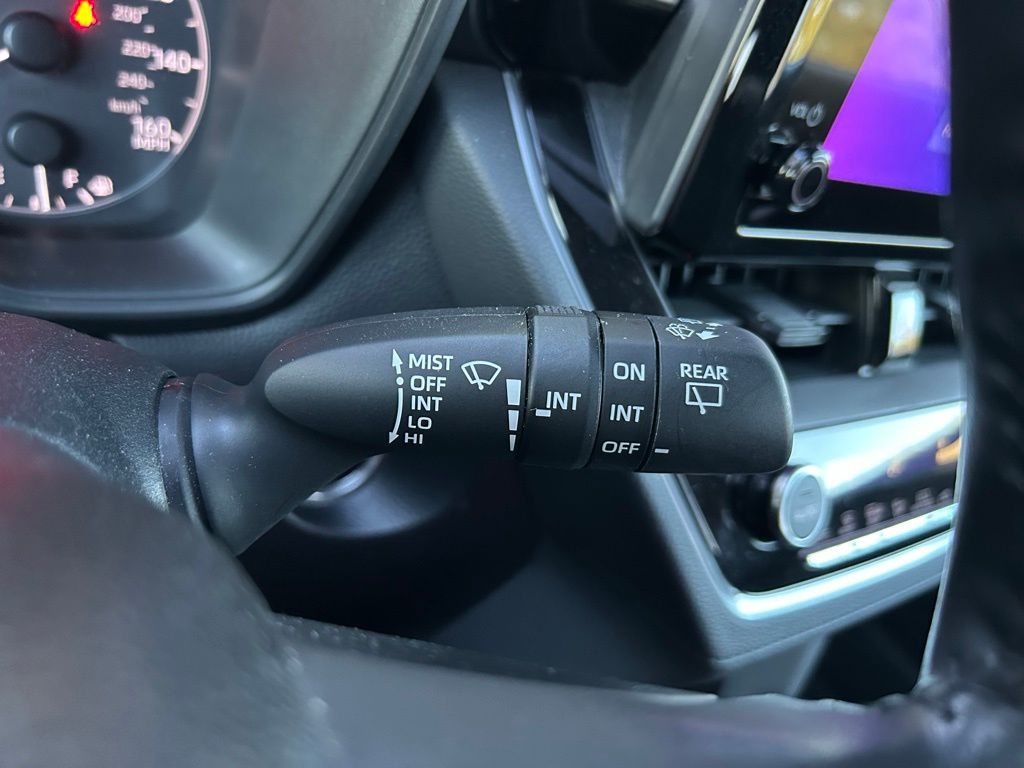 Thumbnail: 2023 Toyota Corolla Cross - 20