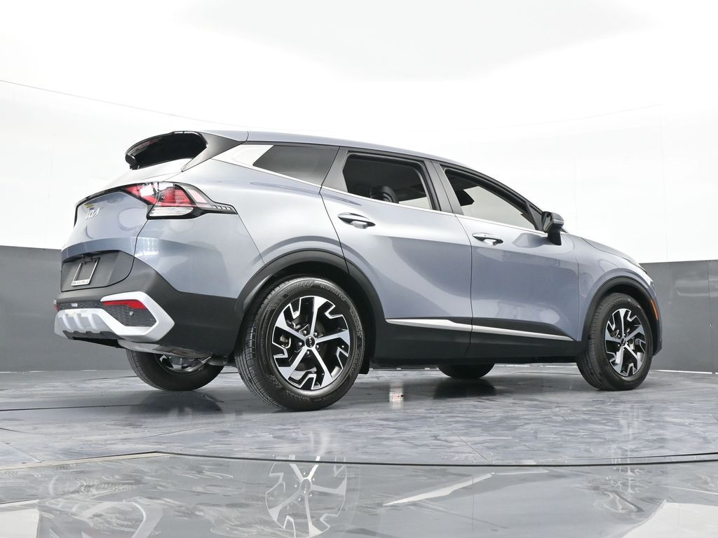 Used 2025 Everlasting Silver Kia EX image 63