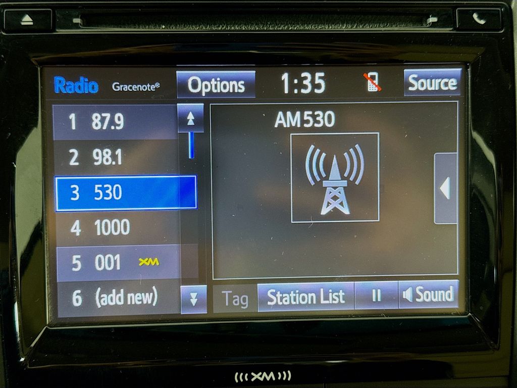 Thumbnail: 2016 Toyota Camry - 15