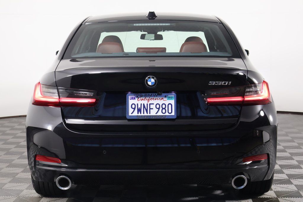 Thumbnail: 2026 BMW 3 Series - 5