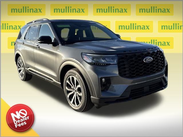 2025 Ford Explorer ST-LINE's photo