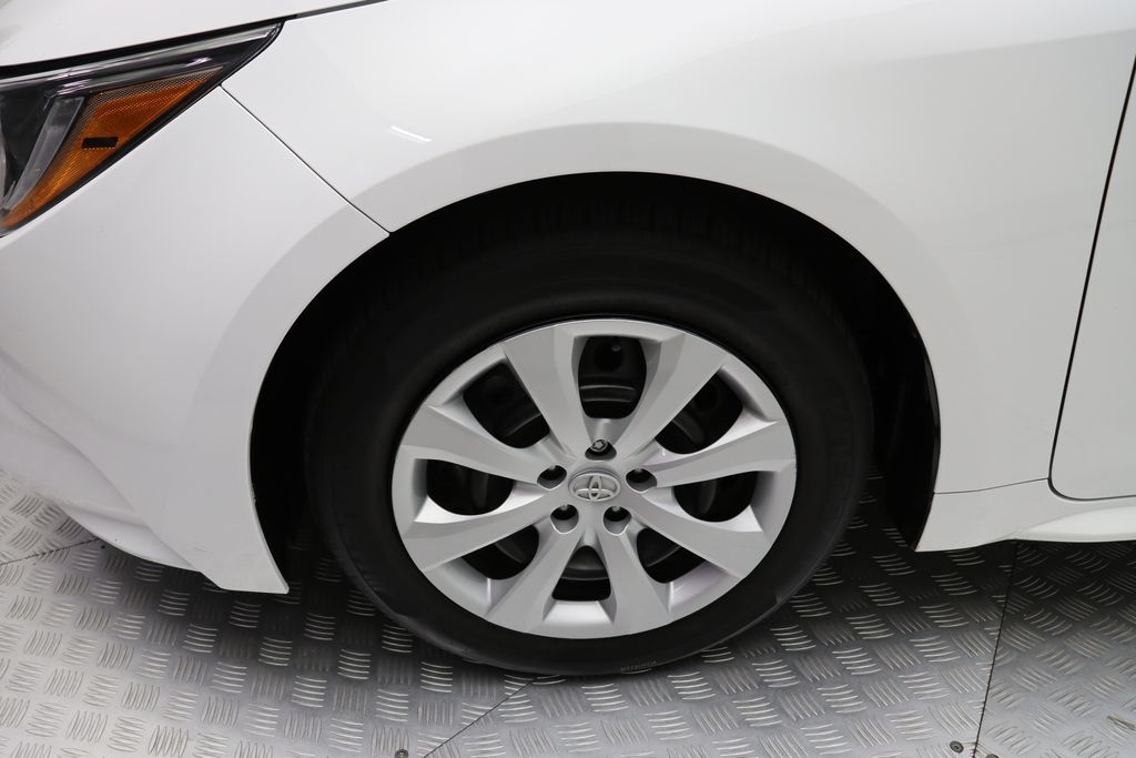 2023 Toyota Corolla LE 4