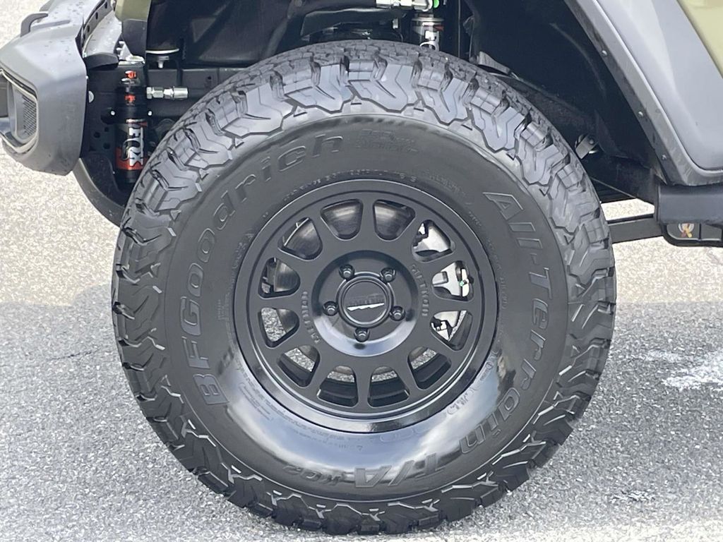 2025 Jeep Wrangler 4-Door Willys - Photo 13