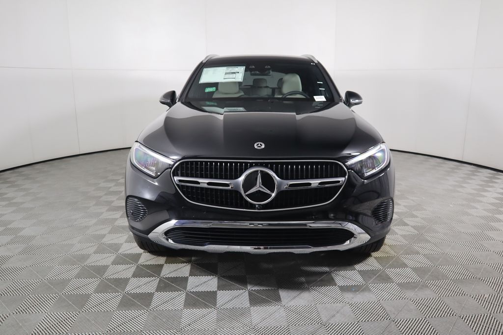 2025 Mercedes-Benz GLC 350 2