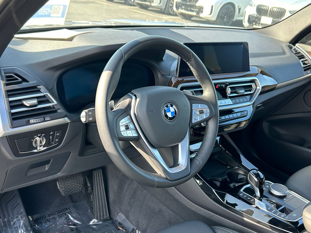 Thumbnail: 2024 BMW X3 - 13