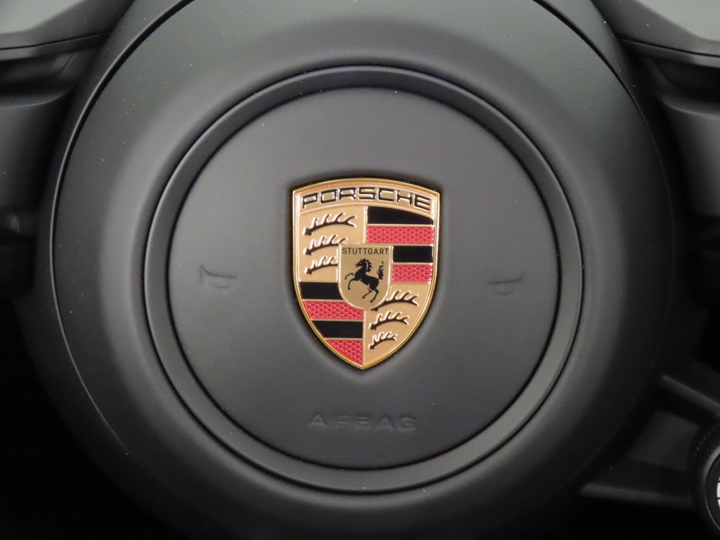 Thumbnail: 2026 Porsche Macan - 22