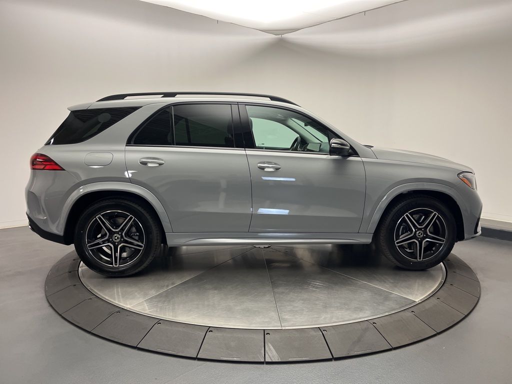 Thumbnail: 2026 Mercedes-Benz GLE - 8