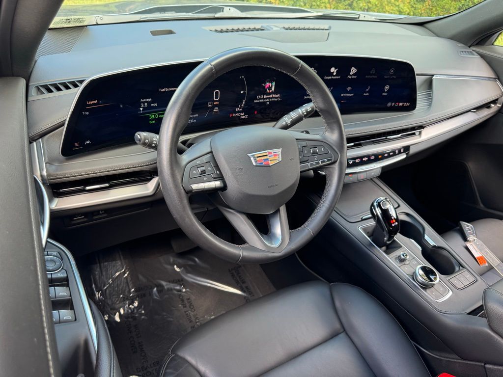 2024 Cadillac XT4 Premium Luxury photo 2