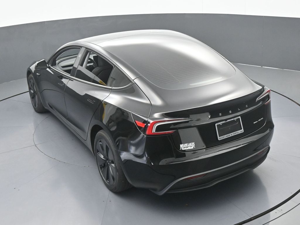 Used 2025  Tesla Long Range image 44