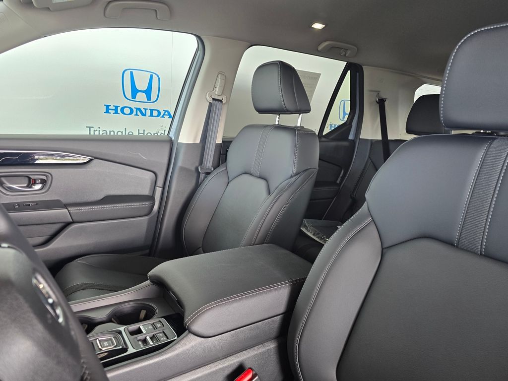 Thumbnail: 2026 Honda Passport - 12