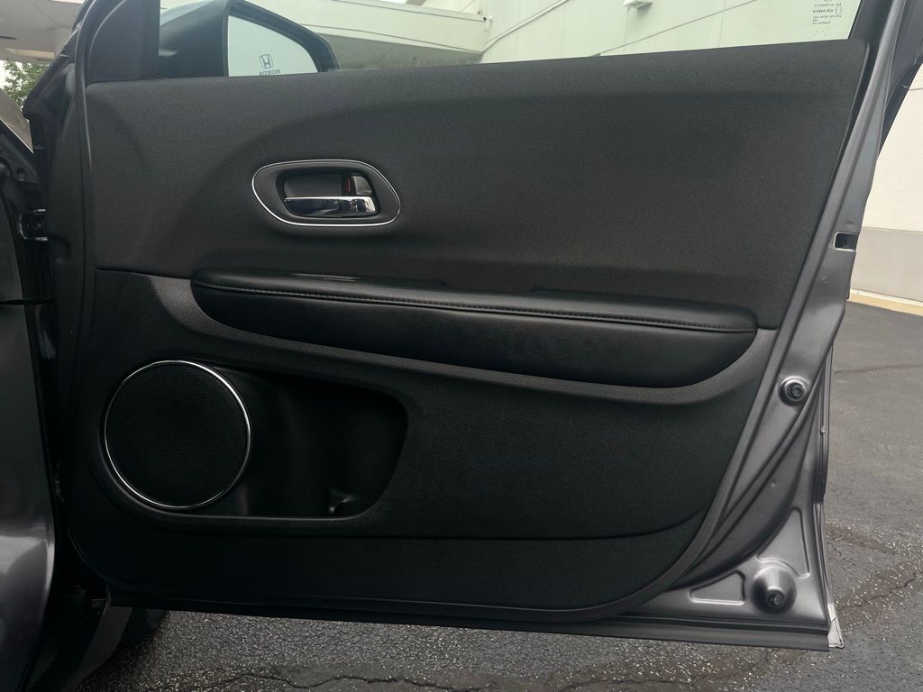 2022 Honda HR-V EX 26
