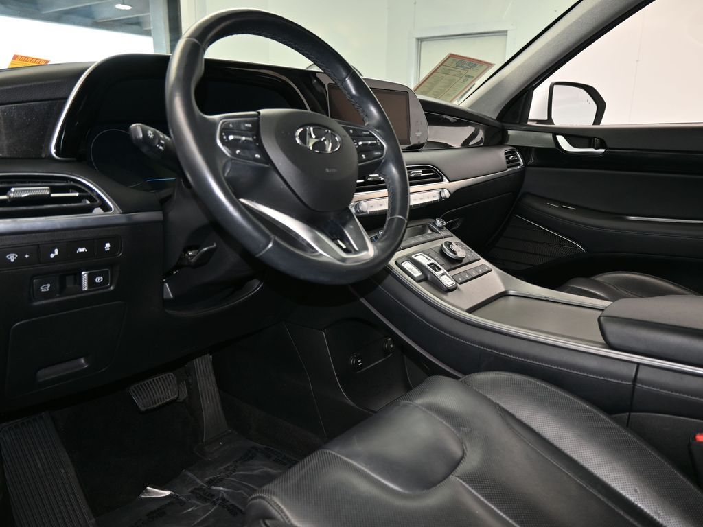 Used 2021 Hyper White Hyundai Limited image 13