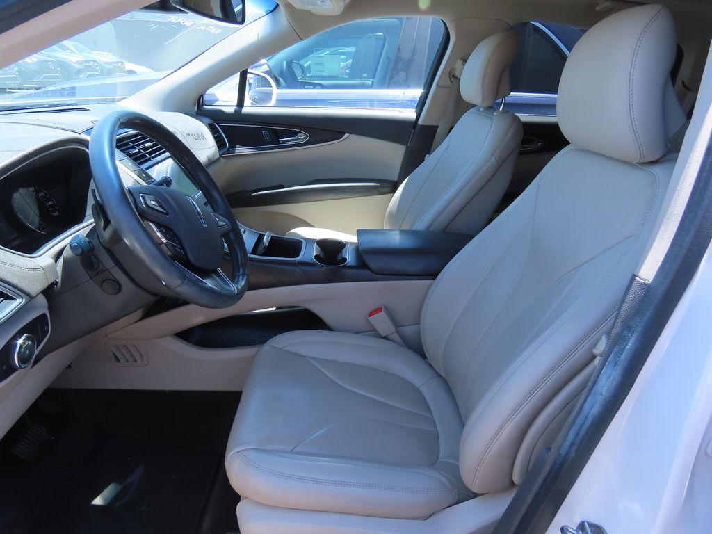 Thumbnail: 2017 Lincoln MKX - 10