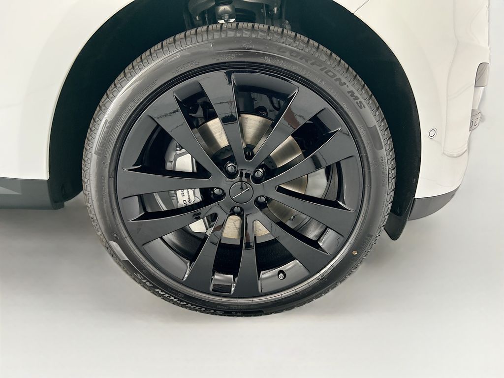 Thumbnail: 2026 Land Rover Range Rover Sport - 31