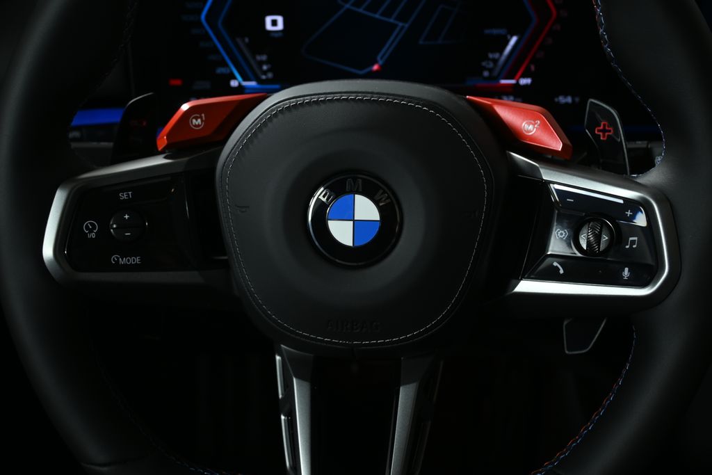 Thumbnail: 2026 BMW M5 - 20