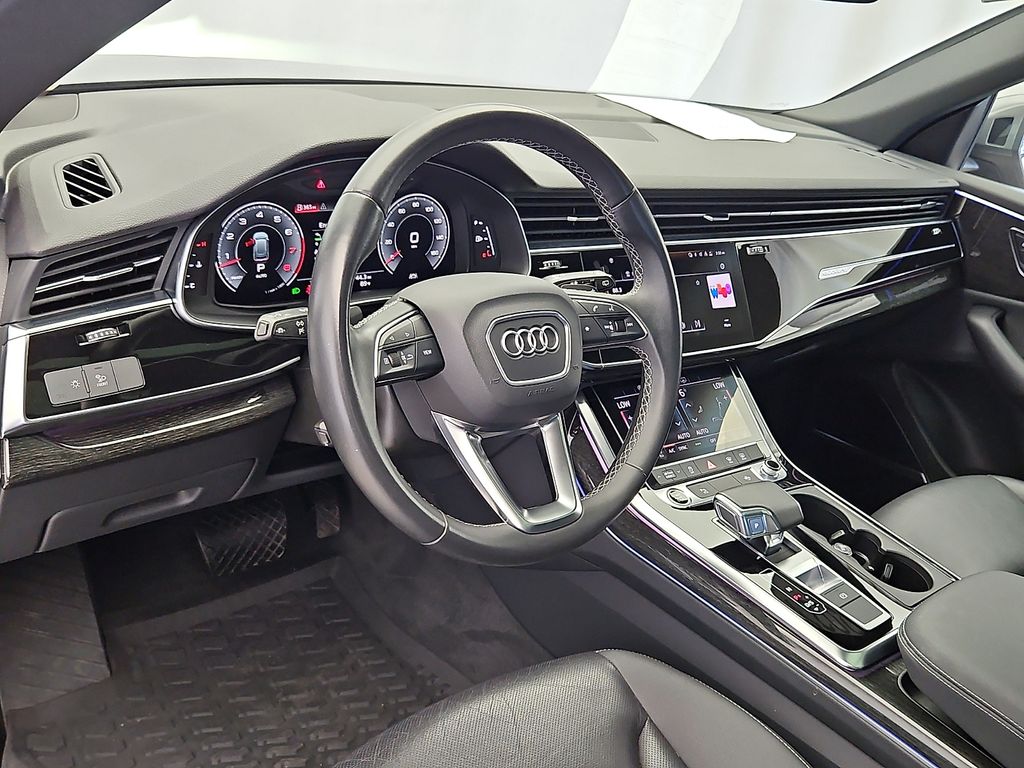 Thumbnail: 2021 Audi Q8 - 26