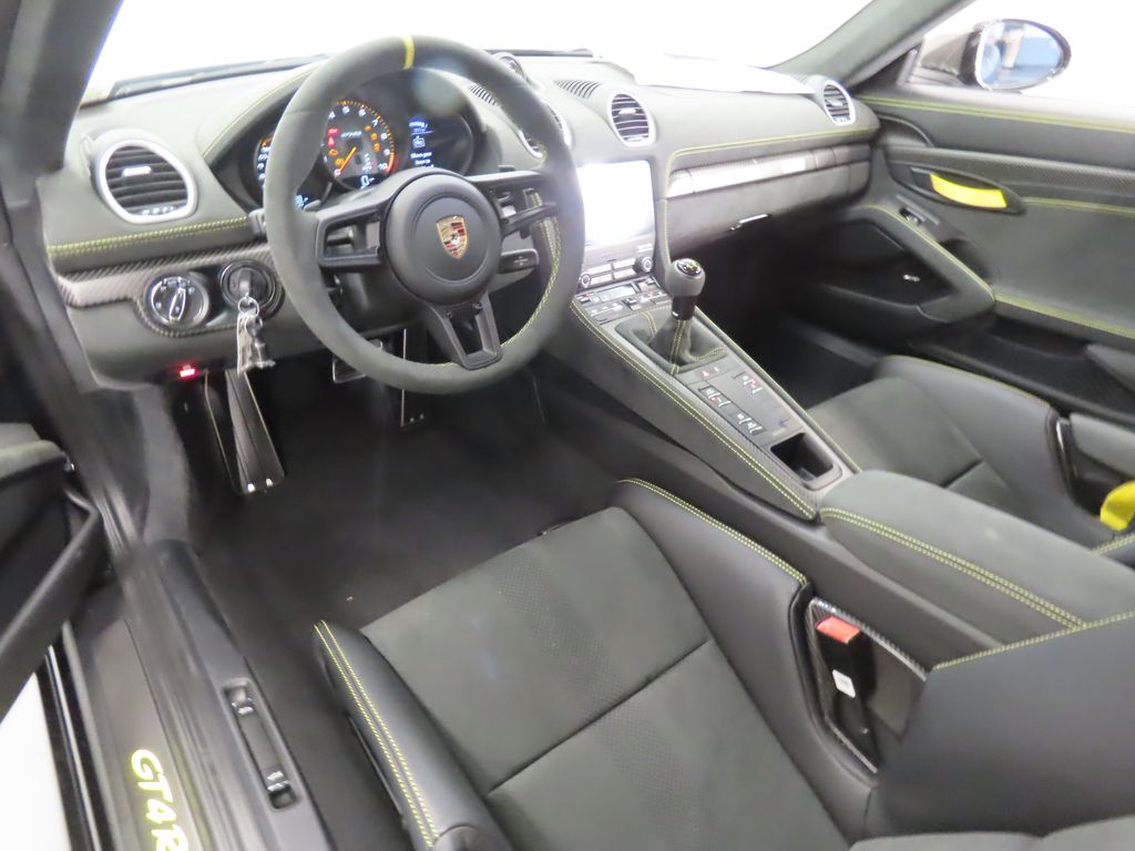 Thumbnail: 2025 Porsche 718 Cayman - 4
