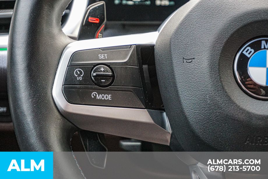 Used 2025 Gray BMW M35i image 30