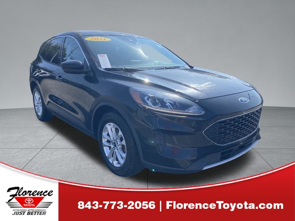  2021 Ford Escape SE FWD   