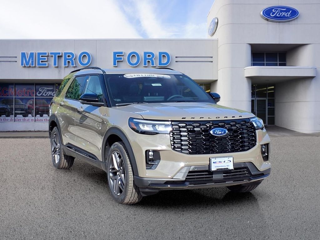 2026 Ford Explorer ST-Line