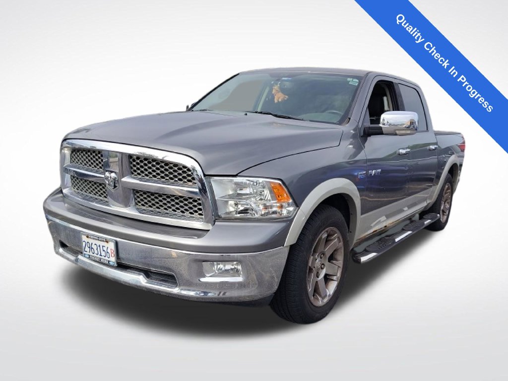 Mineral Gray Metallic Clearcoat/Light Graystone PC 2009 Dodge RAM 1500 Pickup Truck Four-Wheel Drive 5-Speed Automatic