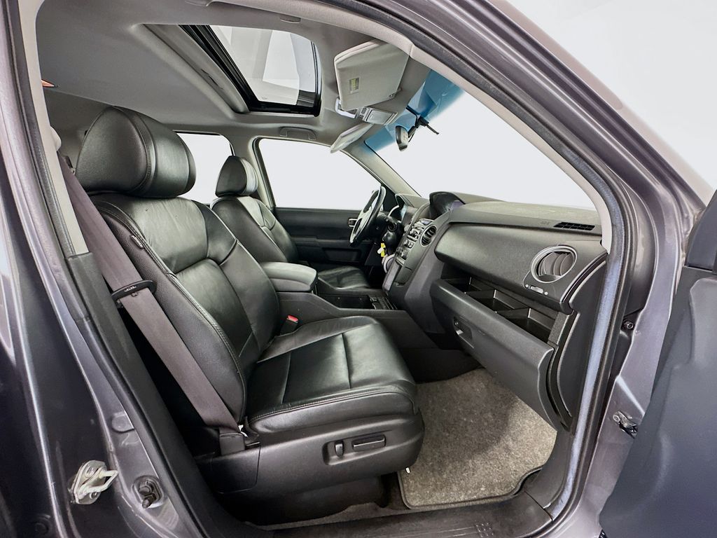 Thumbnail: 2012 Honda Pilot - 30