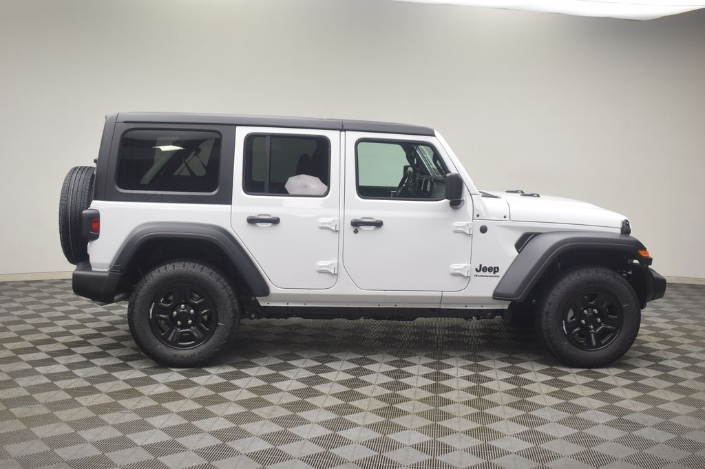 new 2026 Jeep Wrangler car, priced at $39,122