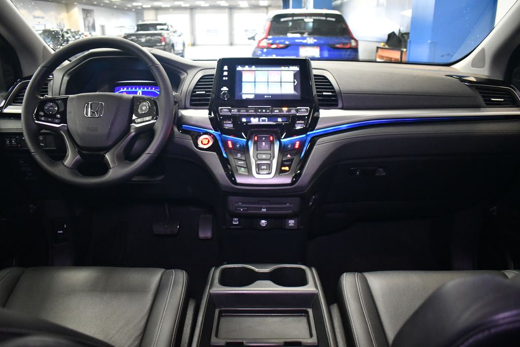 Thumbnail: 2023 Honda Odyssey - 17