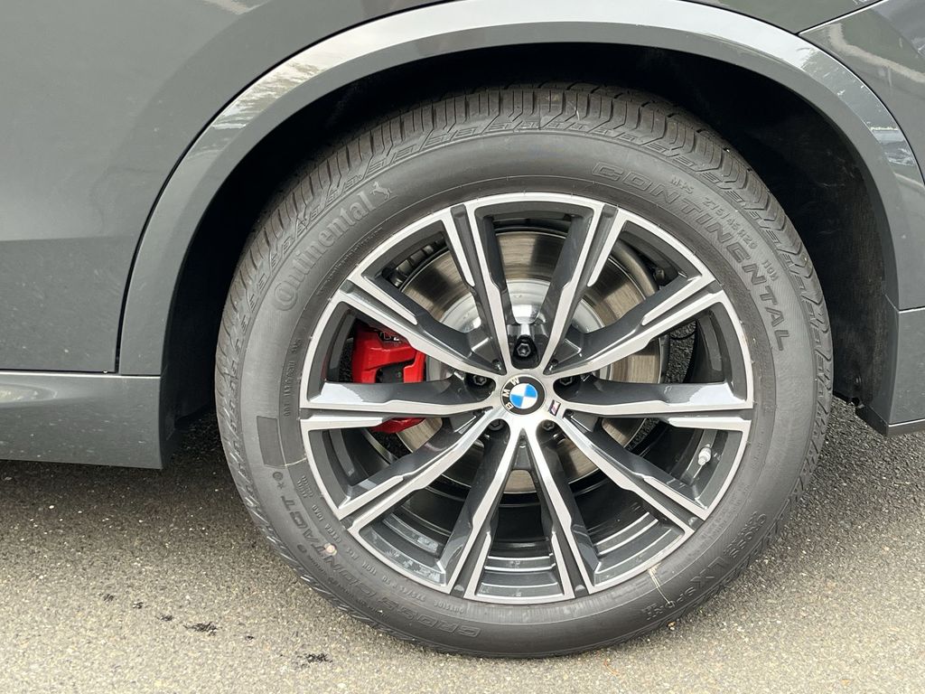 Thumbnail: 2026 BMW X5 - 10