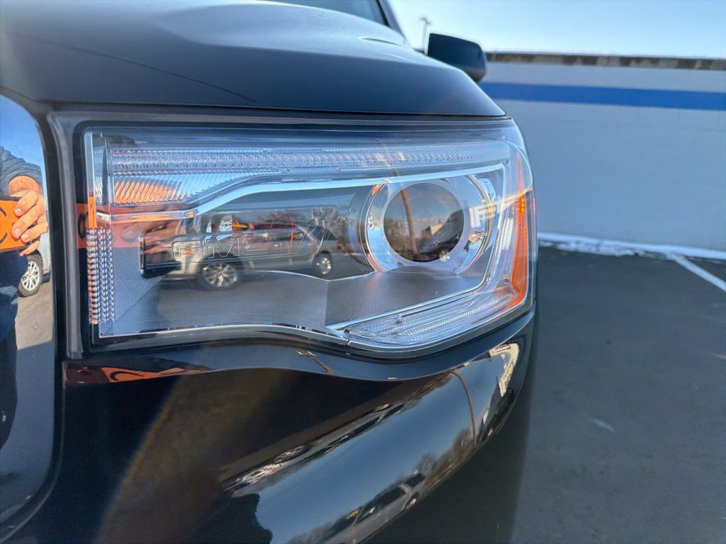 Thumbnail: 2018 GMC Acadia - 9