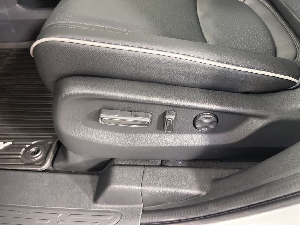 Thumbnail: 2026 Honda Odyssey - 30