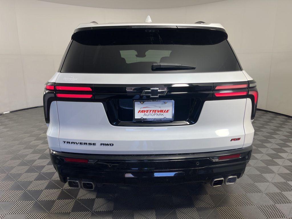 Thumbnail: 2024 Chevrolet Traverse - 13