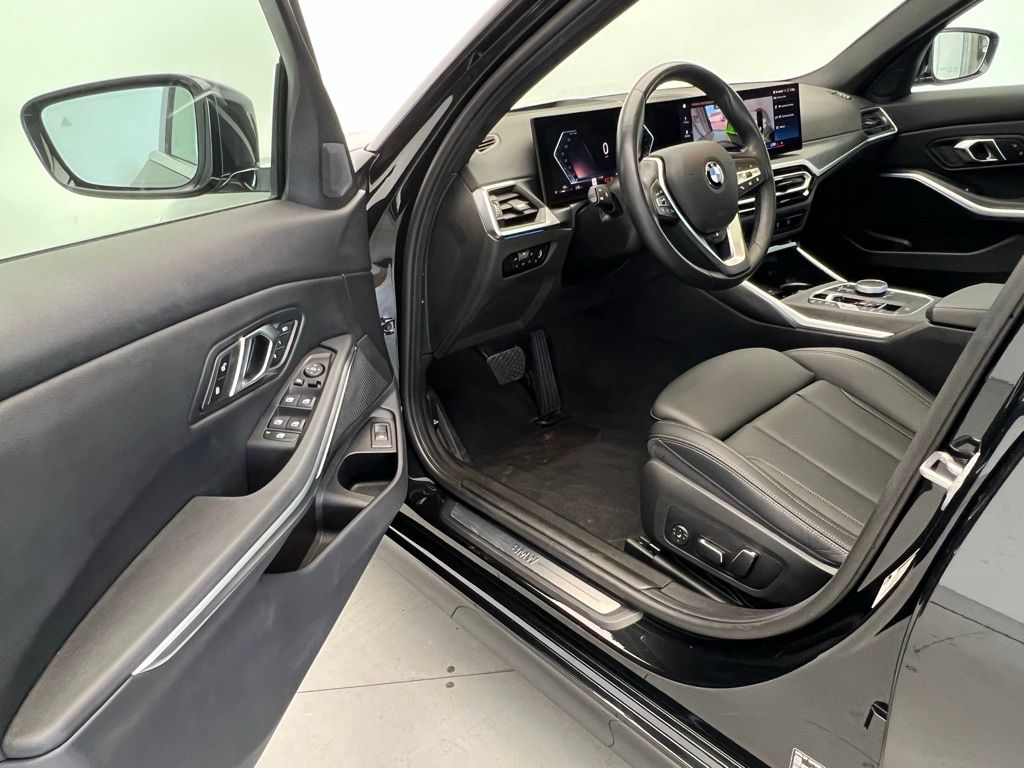 2024 BMW 3 Series 330i 23