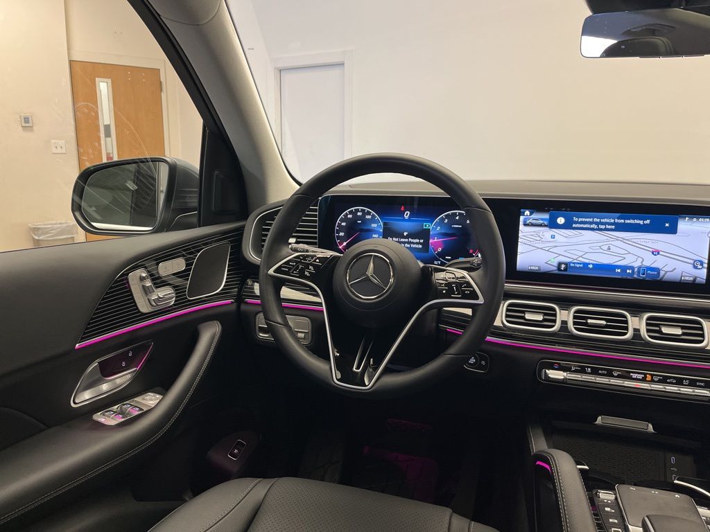 Thumbnail: 2025 Mercedes-Benz GLE - 26