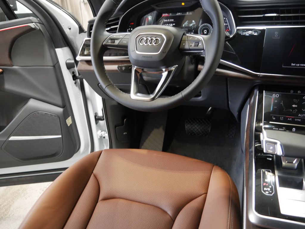 Thumbnail: 2026 Audi Q7 - 23