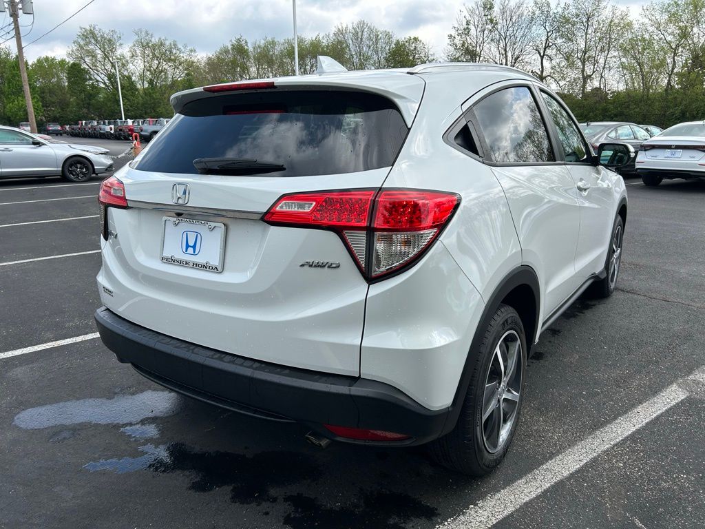 2022 Honda HR-V EX 5
