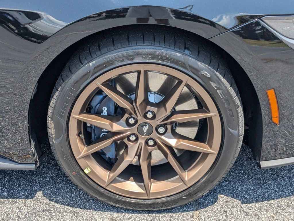 2025 Ford Mustang Dark Horse Fastback