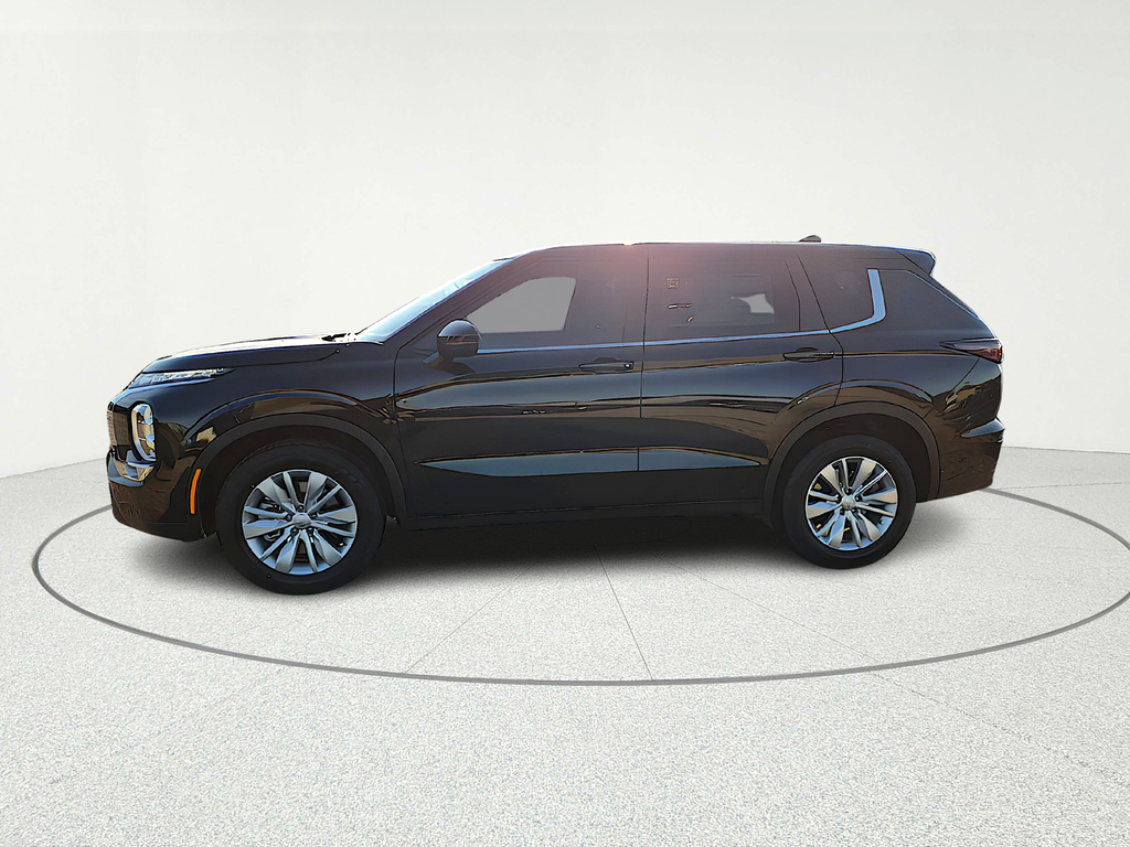 2026 Mitsubishi Outlander ES - 2