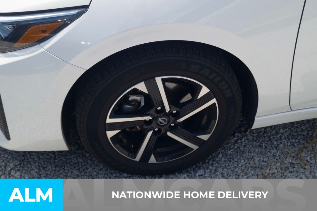 Used 2024 White Nissan SV image 4