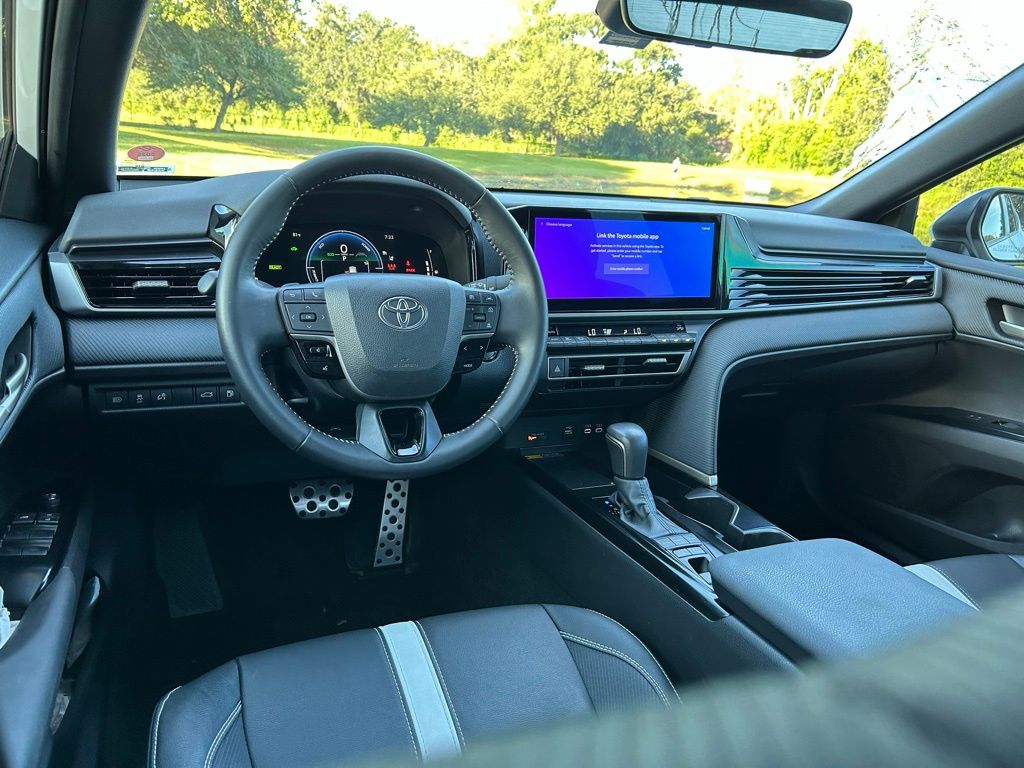 Thumbnail: 2025 Toyota Camry - 12