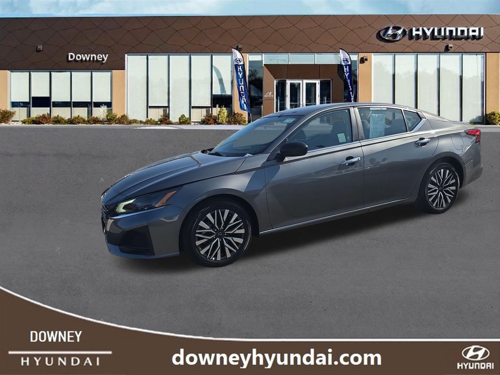 Gray (Gun Metallic) 2025 Nissan Altima Sedan Front-Wheel Drive Continuously Variable Transmission