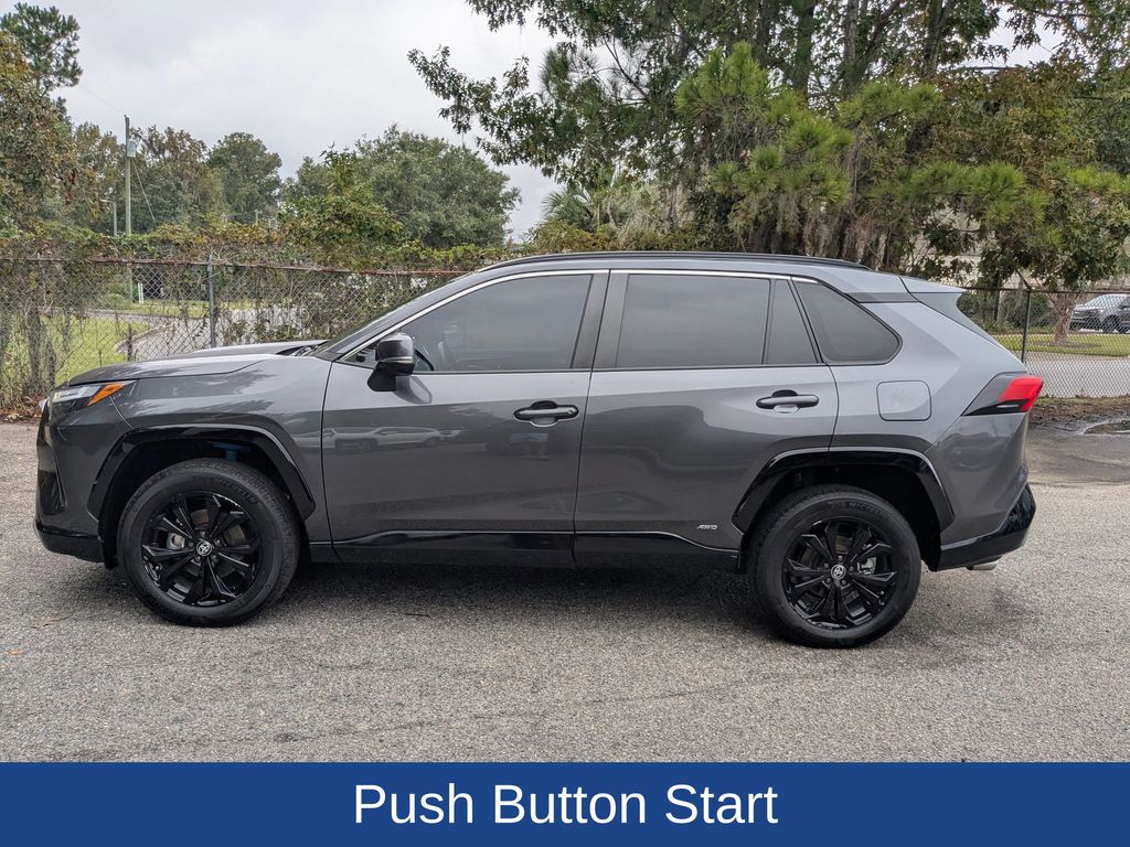 2023 Toyota RAV4 Hybrid SE